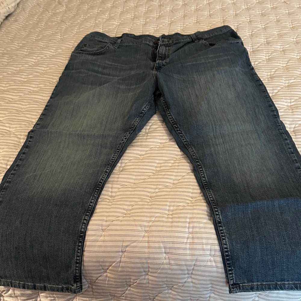 Wrangler Men's Relaxed Fit Dark Blue Jeans